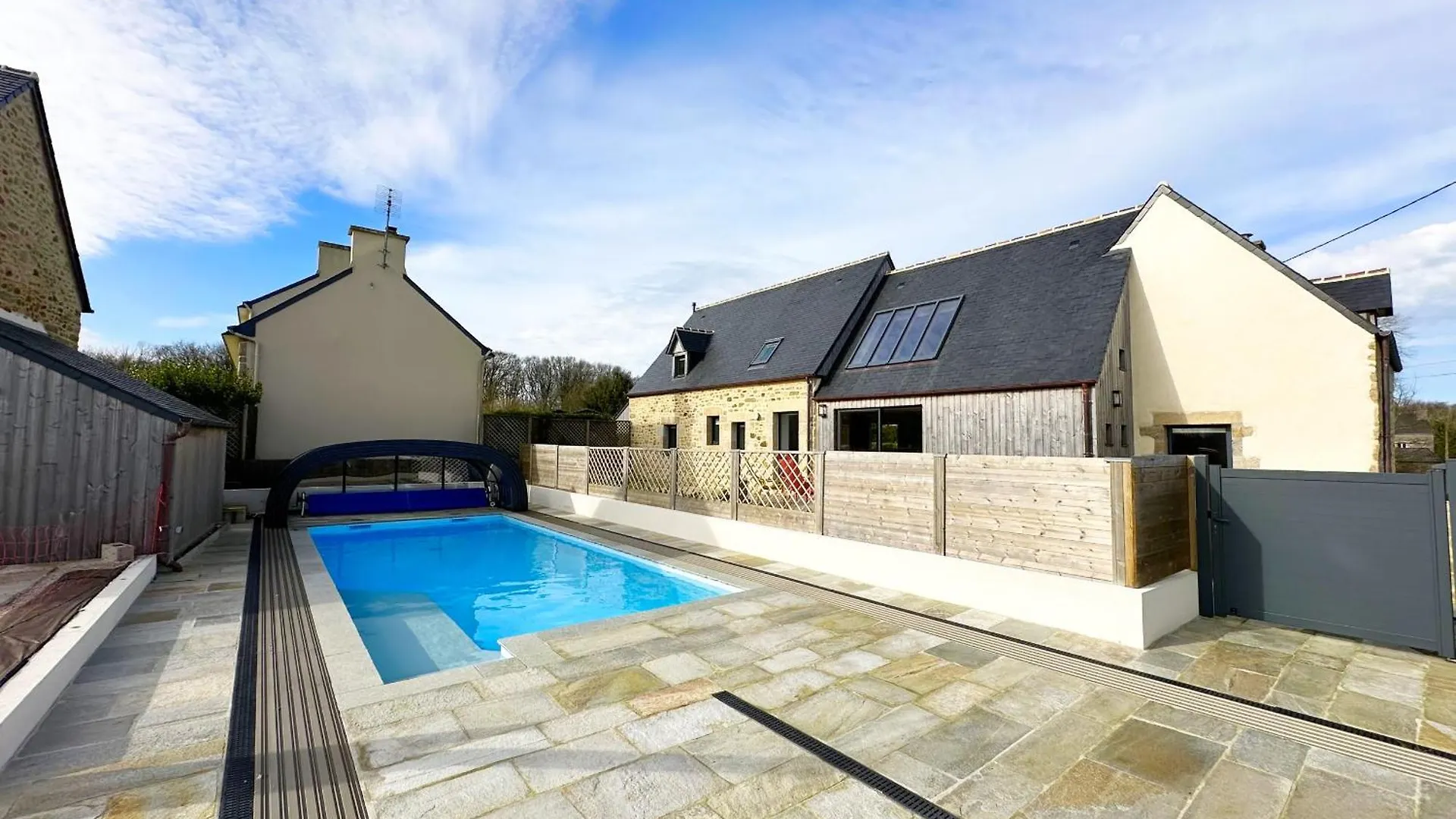 Villa Deux Gites A La Campagne 14 Pers Piscine Jacuzzi Bourg-Blanc