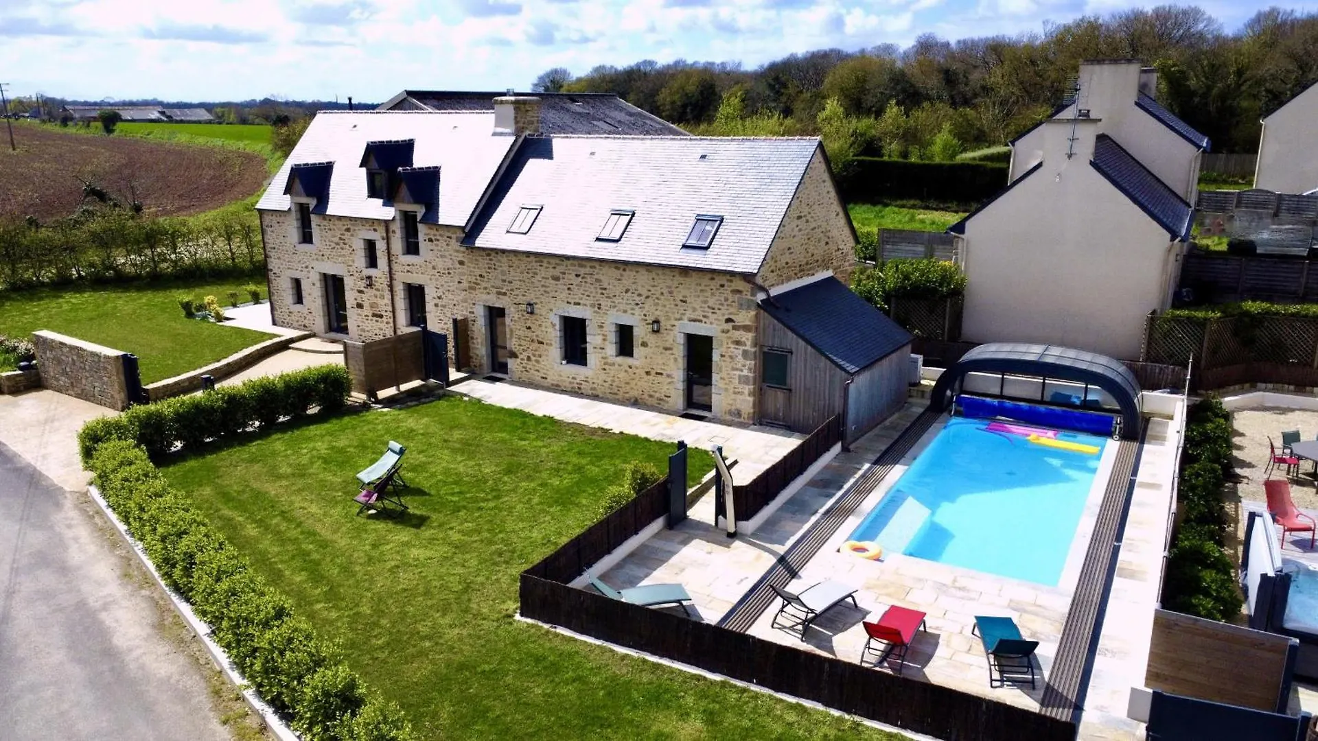 Deux Gites A La Campagne 14 Pers Piscine Jacuzzi Bourg-Blanc