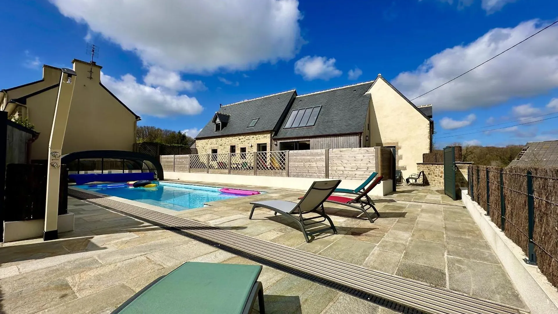 Deux Gites A La Campagne 14 Pers Piscine Jacuzzi Bourg-Blanc